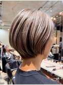 横浜西口白髪ぼかしハンサムショートヘアッシュブラウンカラー