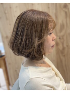 ウチコ 平尾店(u.chi.ko_si) レイヤーボブと白髪ぼかし