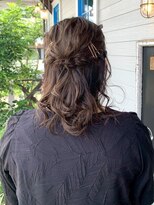 アズグロウヘアー(AS GROW HAIR) ハイライトカラー ゆるツイストハーフアップ