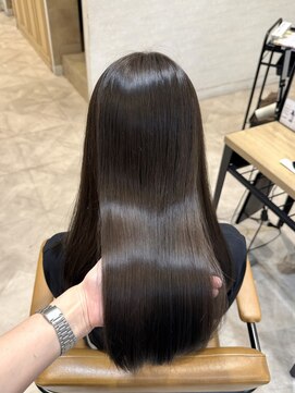 ラボヌールヘアー オリビエ 北千住店(La Bonheur hair Olivier) 艶髪グレージュ【吉田 愛里】
