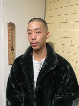 タケシズバーバー(BARBER) ボウズスキンフェード