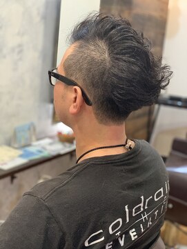 モダニカ(Modanica) 【メンズカット】モヒカンアシメ