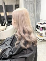 オムネス(omnes)&nbsp;『デザインハイトーン』担当 飯村 奎太