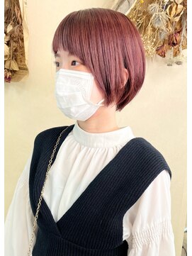 ソソ(soso) 【soso 伊勢田】ショートボブ×ピンクブラウン【横浜/ブリーチ】