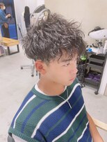 ネオリーブウリ 二子玉川店(Neolive uri)&nbsp;マッシュパーマウルフカルマパーマ