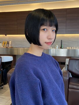 ヤヨイブレインズ グランデ(YAYOI BRAINS GRANDE) 黒髪ミニボブ