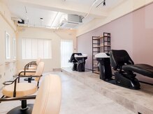 テン バイ アンブルリュクス 池袋(teN +by ambleluxe)の雰囲気（居心地の良い空間で、何度でも通いたくなる魅力が満載！池袋駅）