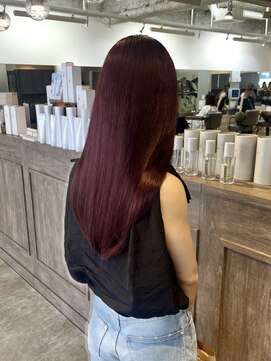 シャルム バイ ルチア(Charme by Luccica) wine red color
