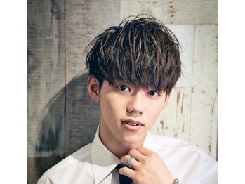 デルフィーノ ヘアーパフォーム(delfino hair perform)の写真/仙台メンズパーマ専門店☆ツイストスパイラルとニュアンスパーマで理想の髪へ！シェービングも◎