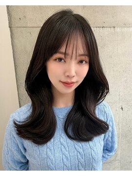 ヒン(HIN) 綺麗めヨシンモリスタイル