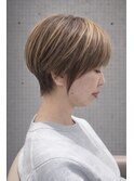 【銀座】白髪ぼかしハイライトのくびれショート