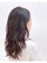 チル アウト ヘア ロジック(chill out hair Logic) フェミニンウェーブロング