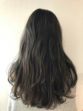 テイラー(Taylor) [Taylor] 3Dカラー アッシュグレージュ×ウェーブロング