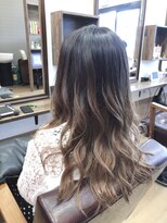 ヘア プロデュース アイモ(Hair Produce Aimo)&nbsp;ベースを活かして透明感をプラス♪グラデーションアッシュ☆