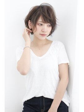 クラン(Chlan) ふんわり抜け感のある丸み小顔ショートヘア【摂津本山/芦屋】