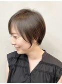 大人可愛い前下がりショートボブ