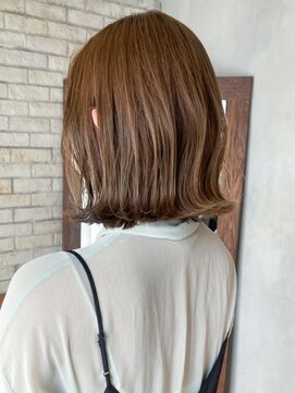 アイティー バイ アルバム 中野店(IT by ALBUM) オリーブベージュ外ハネボブ_グレージュカラーボブ_ba402631