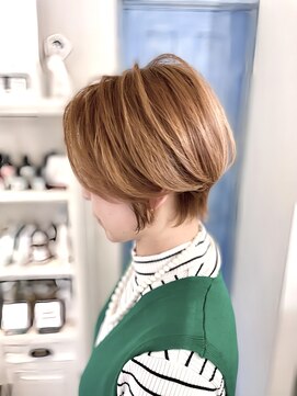 アトリエ ニノ 下北沢(atelier NINO) 20代30代40代前下がりハンサムショートボブ丸みショート/下北沢