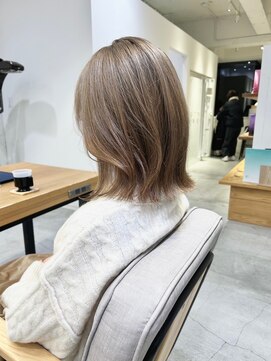 ルイス 宝塚(Luis) 宝塚/縮毛矯正ショート/ボブ/髪質改善/20代/30代/40代