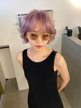 トナリ(tonari) リップラインボブ×ホワイトピンク