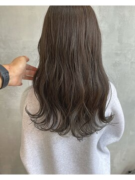 キチ(kichi.) [kichi.] ゆるセミロング×カーキグレージュ