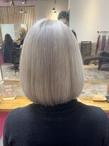 スターリバー(STAR RIVER)&nbsp;☆ホワイトグレージュ×ボブ☆