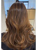 ヘアデザイン ファブロ(hair design FABRO.)&nbsp;【FABRO東】韓国風巻き髪/ベージュカラー