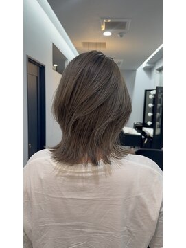 ブロンド(Blonde) ハイライト レイヤーボブ