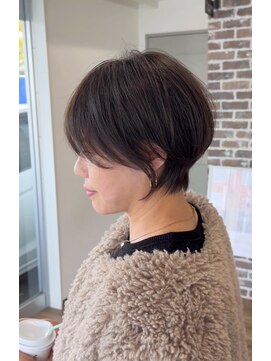 キュッとしまる丸みスッキリショート！