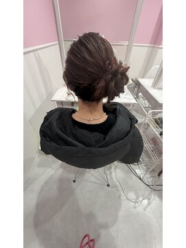 ホワイト 栄駅店(White) サイドおだんご