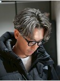 MEN'S/毛流れセンターパート×ハイライト/テーパーフェード