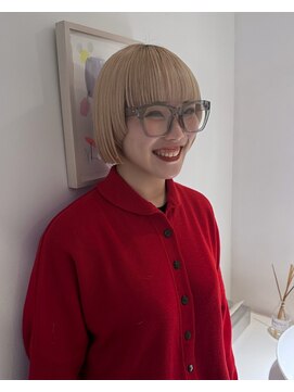 ヴィジョン(VISION) ブリーチ × 個性派カット