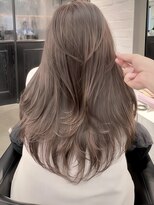 アビー(ABBEY) ロングヘアレイヤーロングレイヤーカットハッシュカット
