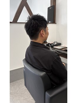 ヘアブリス アナザーワールド(hair bliss ANOTHER WORLD)の写真/カットはもちろん眉カットも人気で垢抜け!セットも楽に決まるメンズサロンへ♪眉カットはサービス!