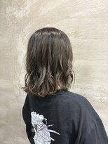 レンネ(Renee)&nbsp;透明感抜群オリーブベージュ