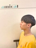 ヘアステージアミカル くびれ刈り上げ×マッシュ