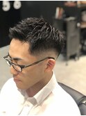 ワイルドアップバングかき上げショートレイヤーフェード