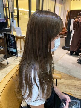 マッシュ チャヤマチ(MASHU chayamachi) ツヤ感ロング