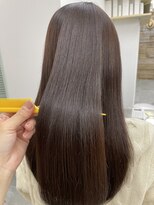 ルートエイチ 市川(Root H) イメチェンチェリーブラウンフェミニンモードダークアッシュ