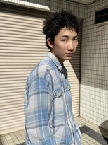 ヒュージ 三軒茶屋(huge)&nbsp;ニュアンスパーマ/眉毛カット/スパイキーショート