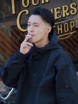 フォーコーナーズ(Four Corners) スキンフェード/バーバー/刈り上げ