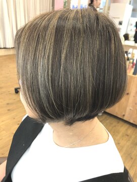 コワファースト 別府 ハイライトMIX=マットグレイ