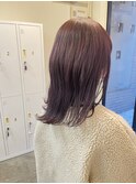 ピンクベージュ