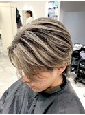 スペインカールスパイキーショートブルーブラックセンター分け