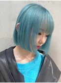 ミニボブブルーブラックハイライトカラーくびれヘア