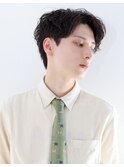《吉田光ノ丞》センターパート/癖毛風パーマ