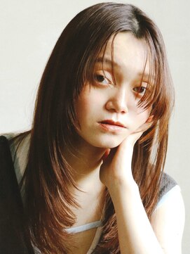 バーノン(VERNON) VEIL FLAME LONG wearing Ritsuko Karita【VERNON】058-262-3611