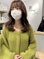 アトレ アネックス(attrait ANNEX)&nbsp;セミロング×ベージュカラー、透明感のある大人っぽい仕上がり