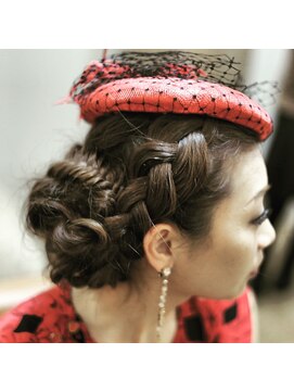 エイト(eight) レトロパーティーヘア