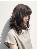 グレージュ×ローレイヤー